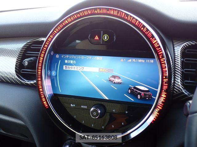 Bmw MINI 2023-03 8743983-18