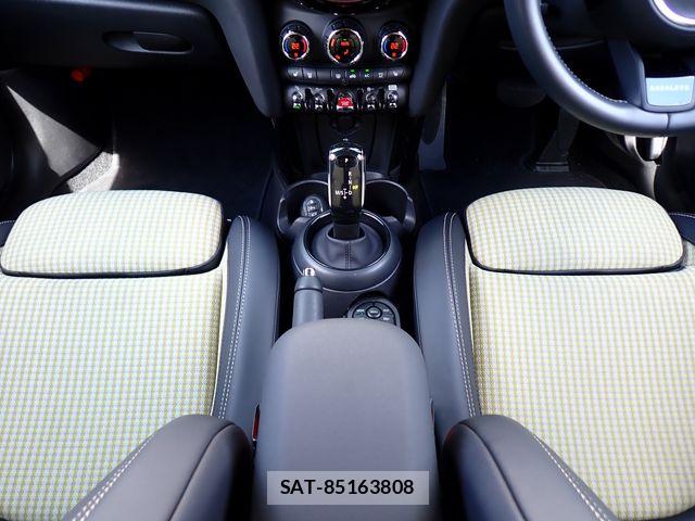 Bmw MINI 2023-03 8743983-22
