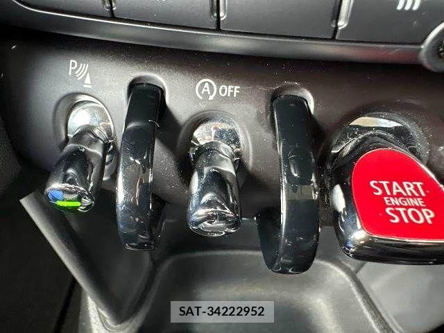 Bmw MINI 2019-07 8743994-8