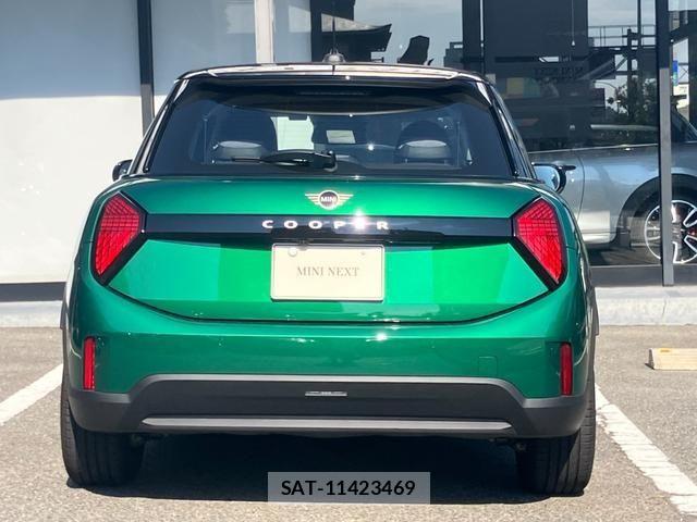 Bmw MINI 2026-02 8743982-4