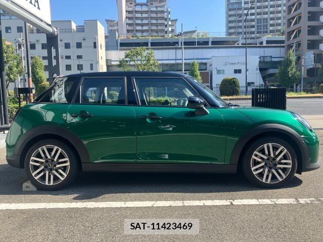 Bmw MINI 2026-02 8743982-7