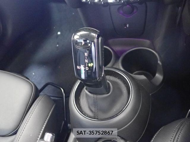 Bmw MINI 2019-07 8796659-15