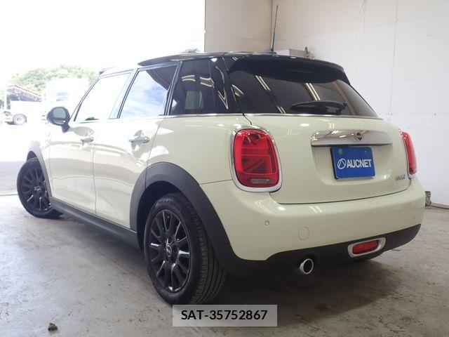 Bmw MINI 2019-07 8796659-2