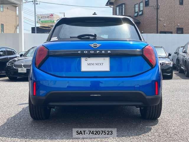 Bmw MINI 2025-06 8830329-4
