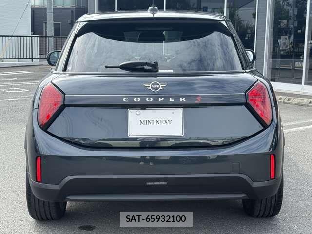 Bmw MINI 2024-10 8849798-14