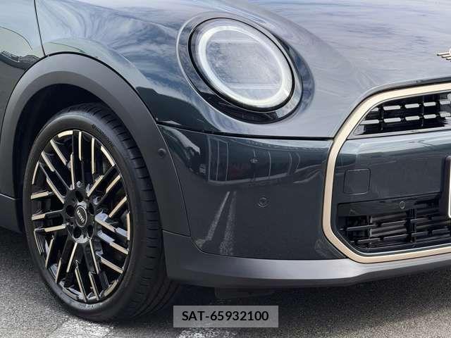Bmw MINI 2024-10 8849798-18