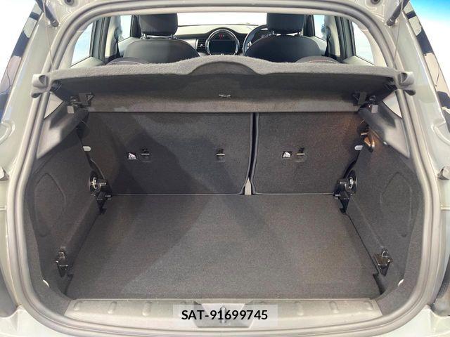 Bmw MINI 2021-04 8849802-12