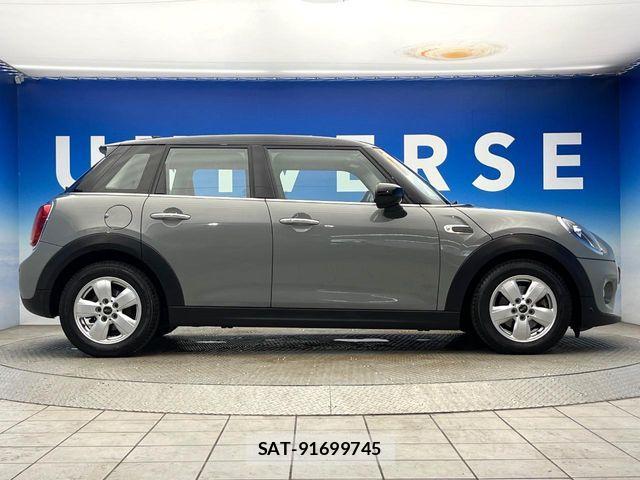 Bmw MINI 2021-04 8849802-19