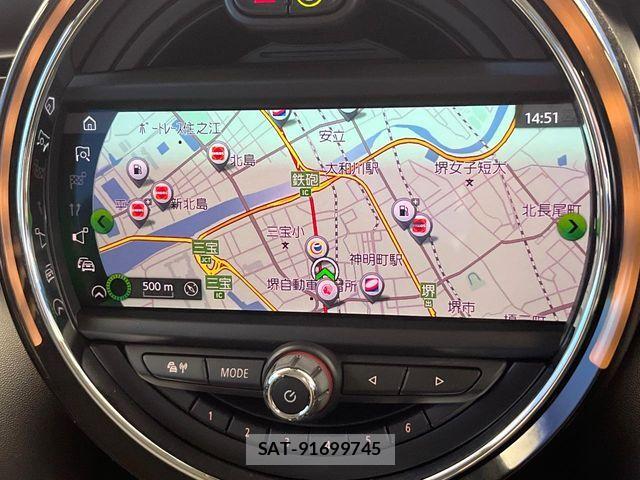 Bmw MINI 2021-04 8849802-6