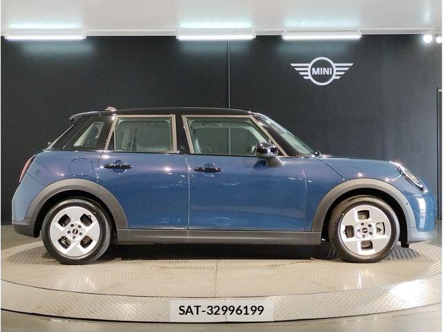 Bmw MINI 2025-07 8880781-3