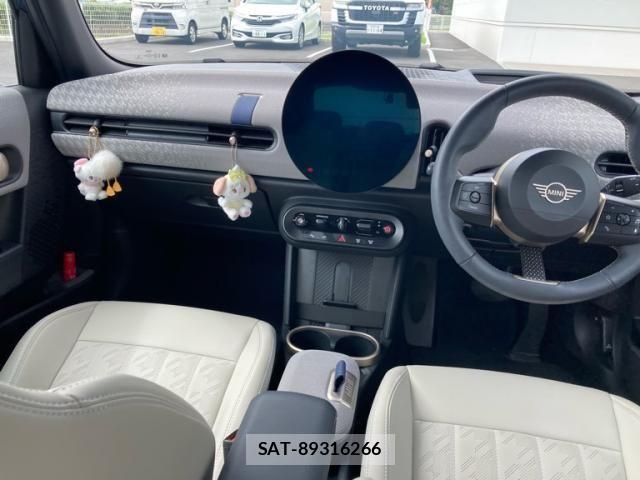 Bmw MINI 2025-04 8880782-13