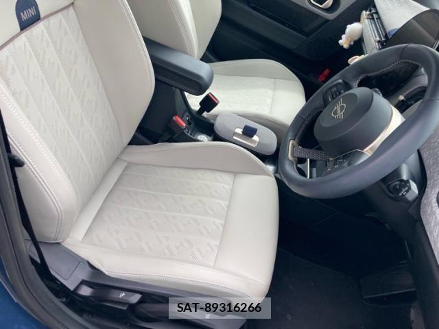 Bmw MINI 2025-04 8880782-16