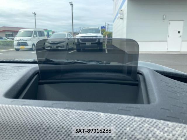 Bmw MINI 2025-04 8880782-25