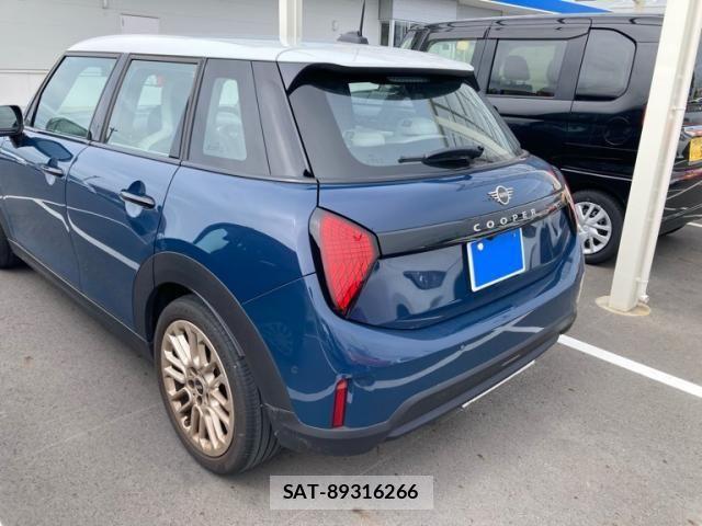 Bmw MINI 2025-04 8880782-5