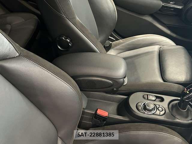 Bmw MINI 2021-09 8883915-16