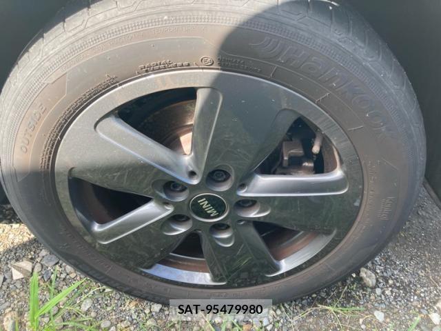 Bmw MINI 2023-11 8883914-11