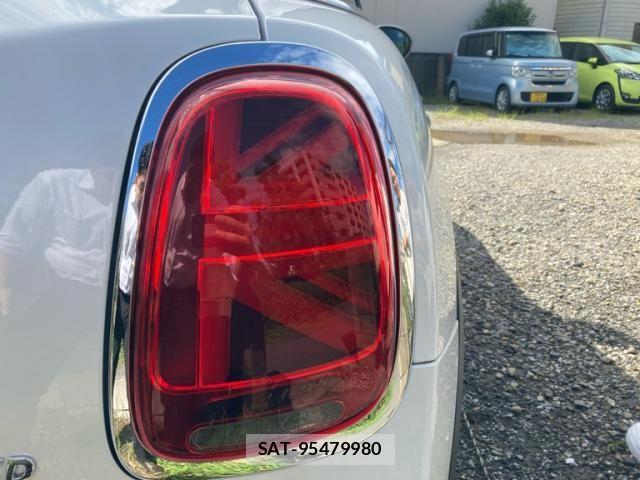 Bmw MINI 2023-11 8883914-15