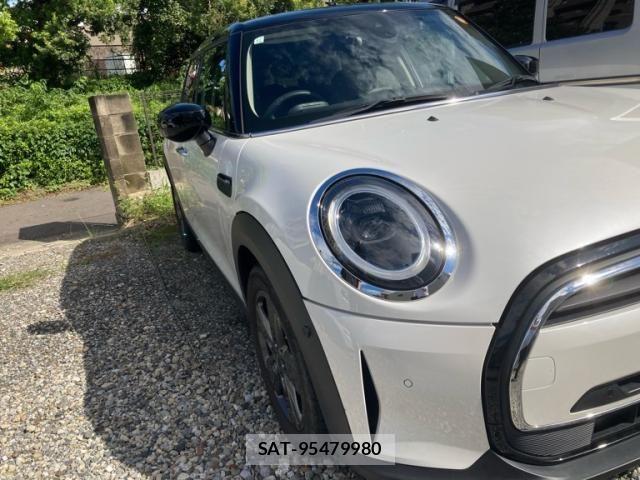 Bmw MINI 2023-11 8883914-16