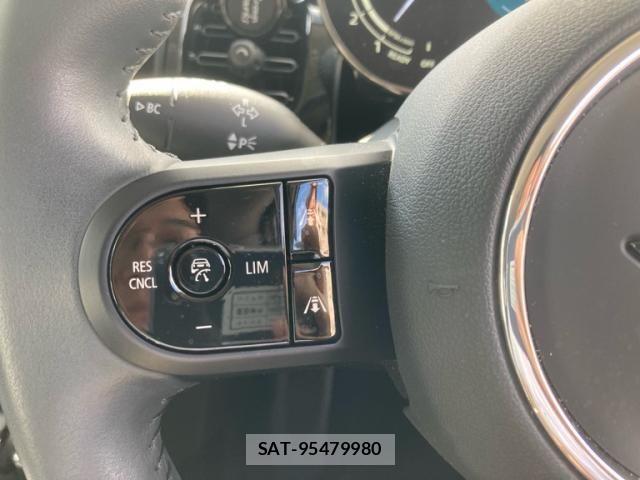 Bmw MINI 2023-11 8883914-23