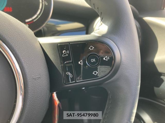 Bmw MINI 2023-11 8883914-24