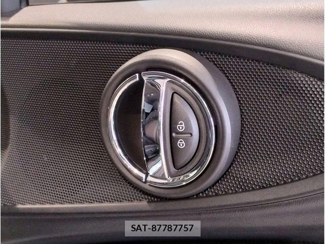 Bmw MINI 2020-10 7358750-21
