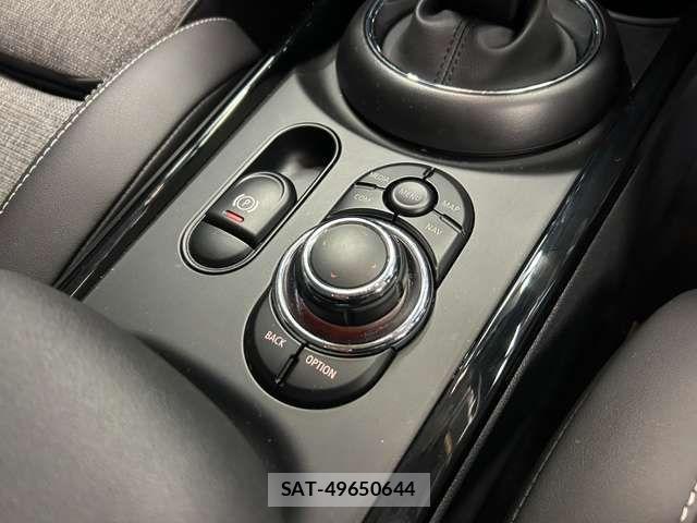 Bmw MINI 2024-04 7725705-15