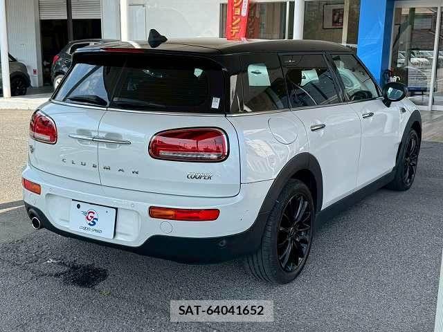 Bmw MINI 2023-10 8245926-12