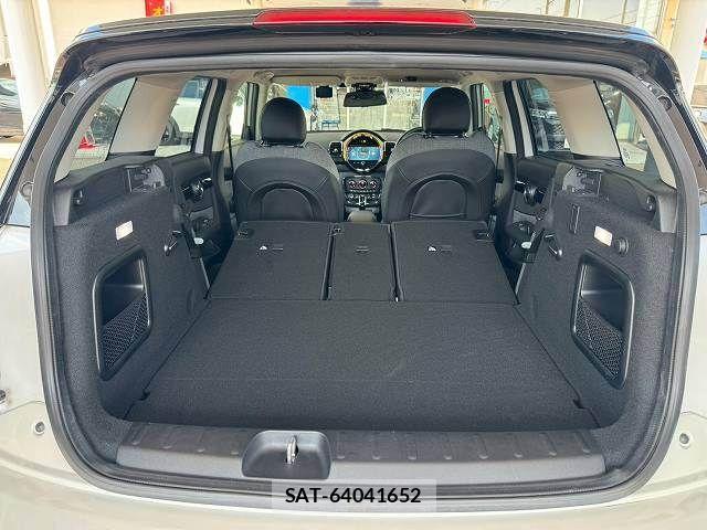 Bmw MINI 2023-10 8245926-18