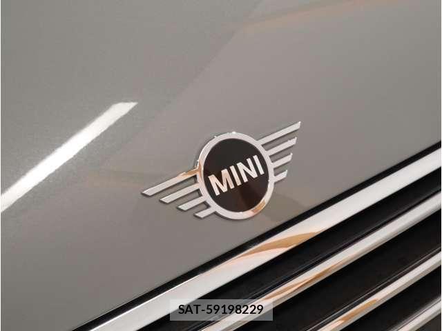 Bmw MINI 2021-08 8883916-19