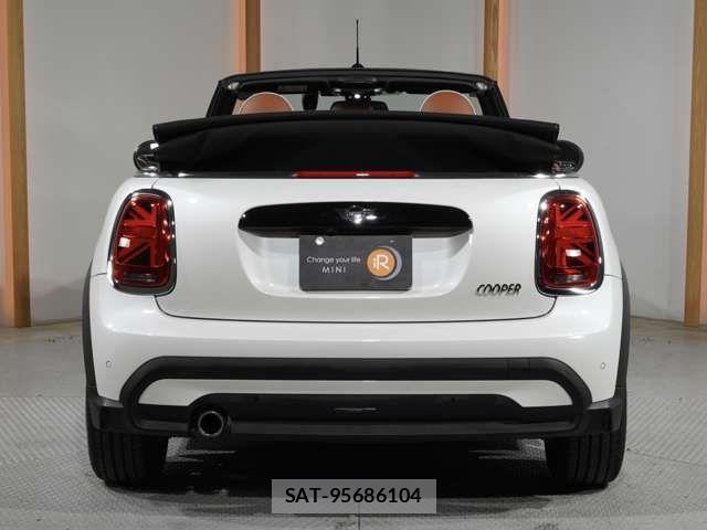 Bmw MINI 2024-04 7059568-8