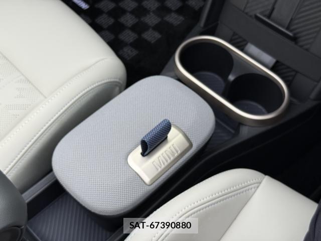 Bmw MINI 2025-02 7877786-29