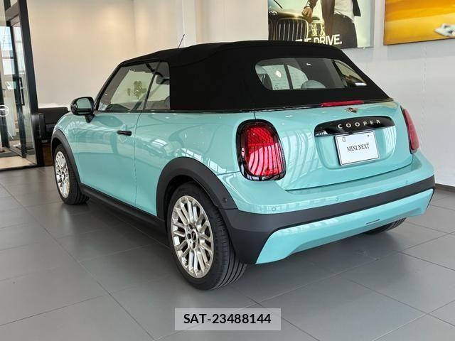 Bmw MINI 2025-12 8158818-6