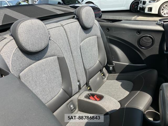 Bmw MINI 2022-04 8354957-16