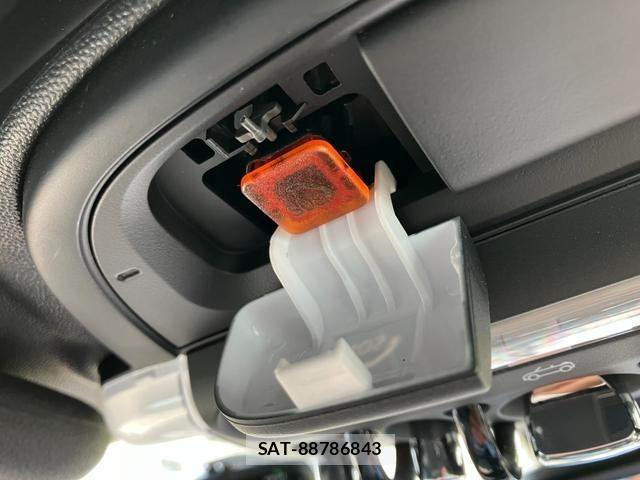Bmw MINI 2022-04 8354957-19