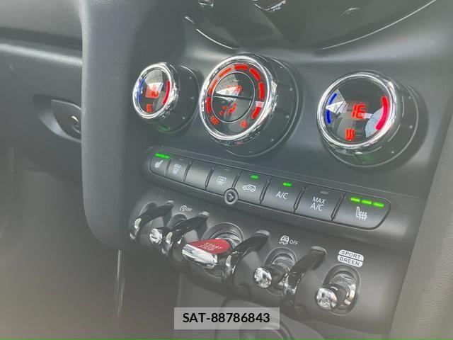Bmw MINI 2022-04 8354957-22
