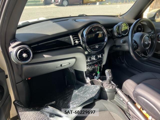 Bmw MINI 2018-11 8354958-15