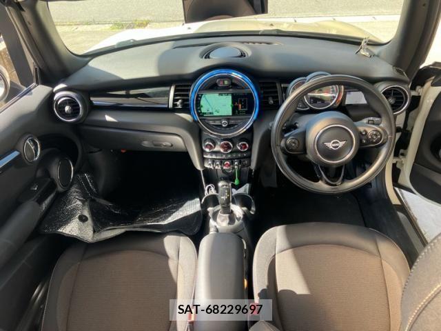 Bmw MINI 2018-11 8354958-17