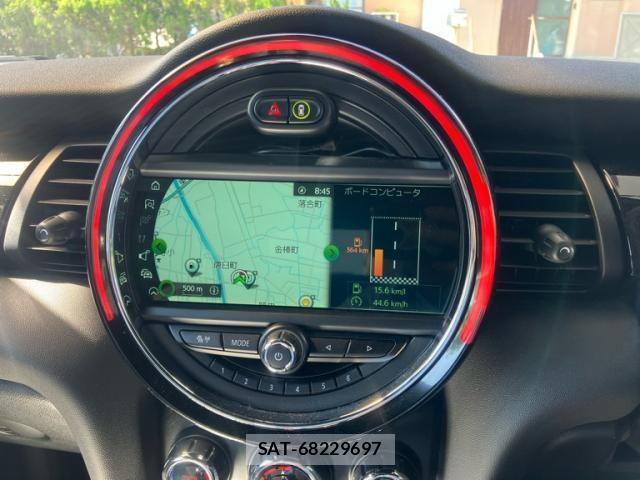 Bmw MINI 2018-11 8354958-23