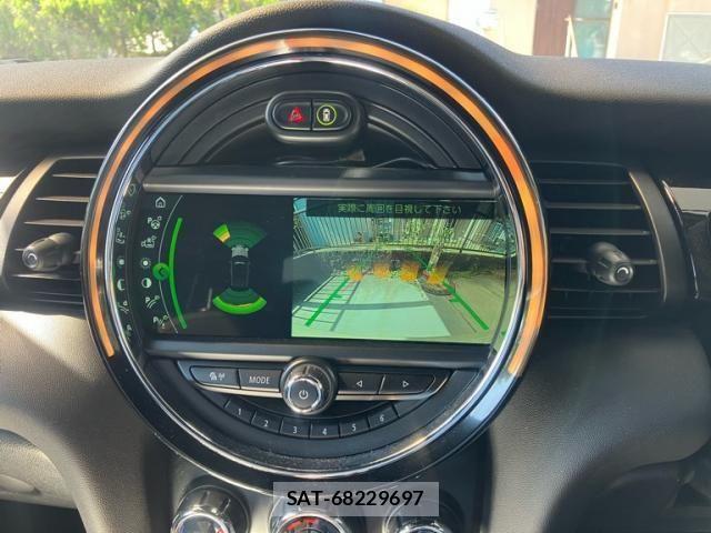 Bmw MINI 2018-11 8354958-24