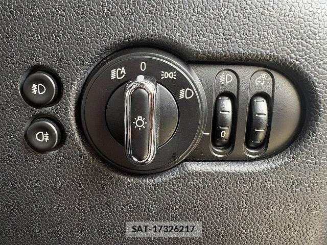 Bmw MINI 2020-01 8743997-9