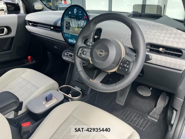 Bmw MINI 2026-03 8830330-14