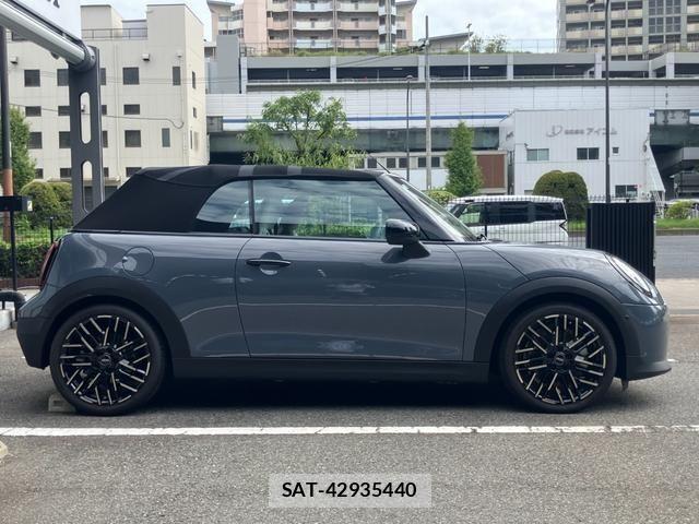 Bmw MINI 2026-03 8830330-8