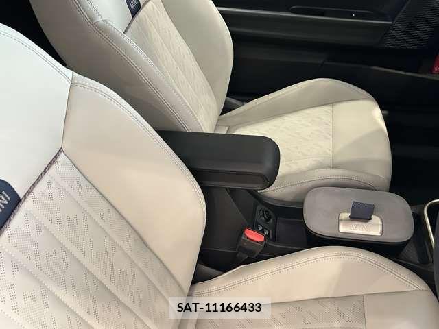 Bmw MINI 2025-07 8883918-17