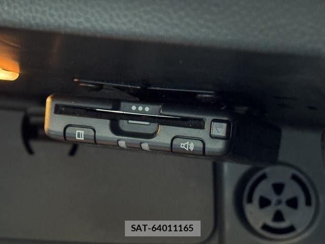Bmw MINI 2021-04 4639843-25