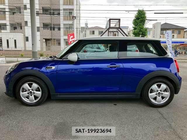 Bmw MINI 2019-06 7358755-11