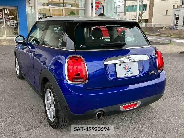 Bmw MINI 2019-06 7358755-12