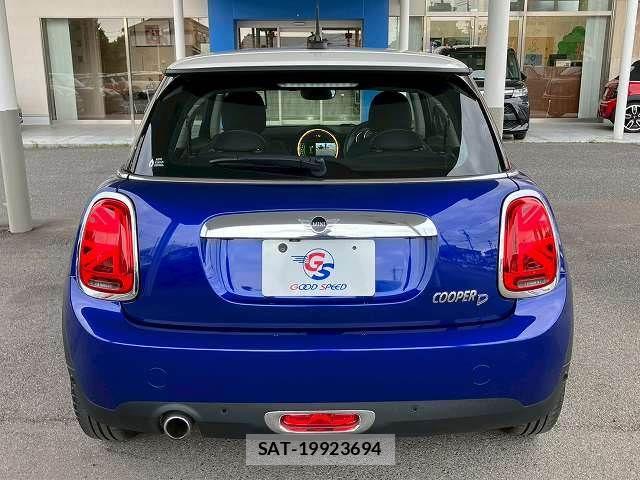 Bmw MINI 2019-06 7358755-13