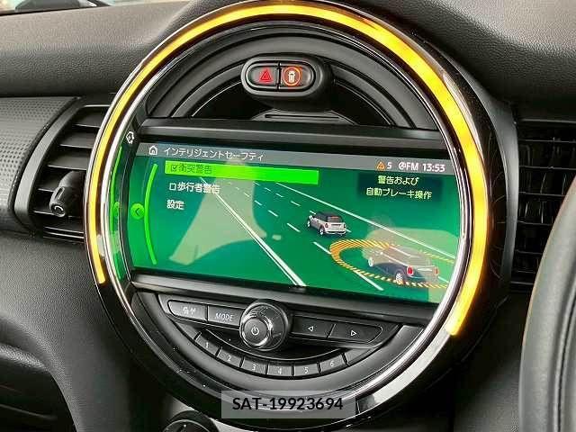 Bmw MINI 2019-06 7358755-5