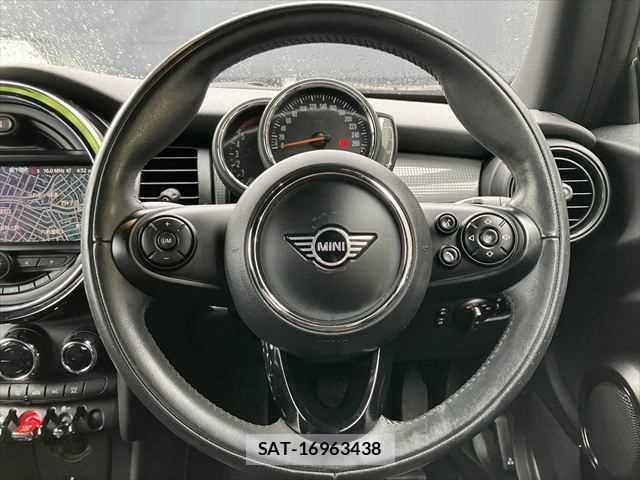 Bmw MINI 2019-05 7392881-9