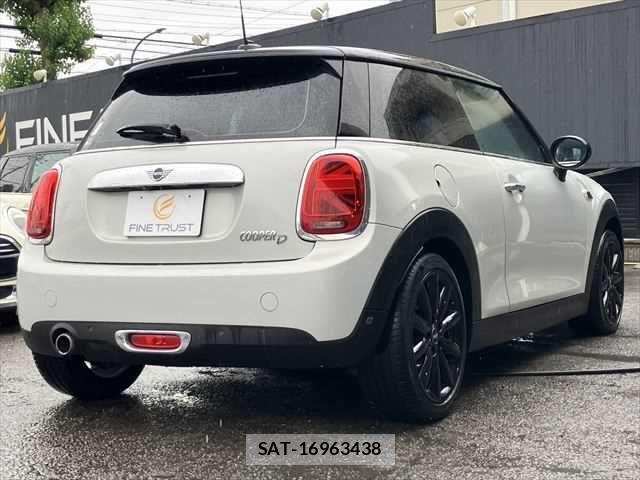 Bmw MINI 2019-05 7392881-16